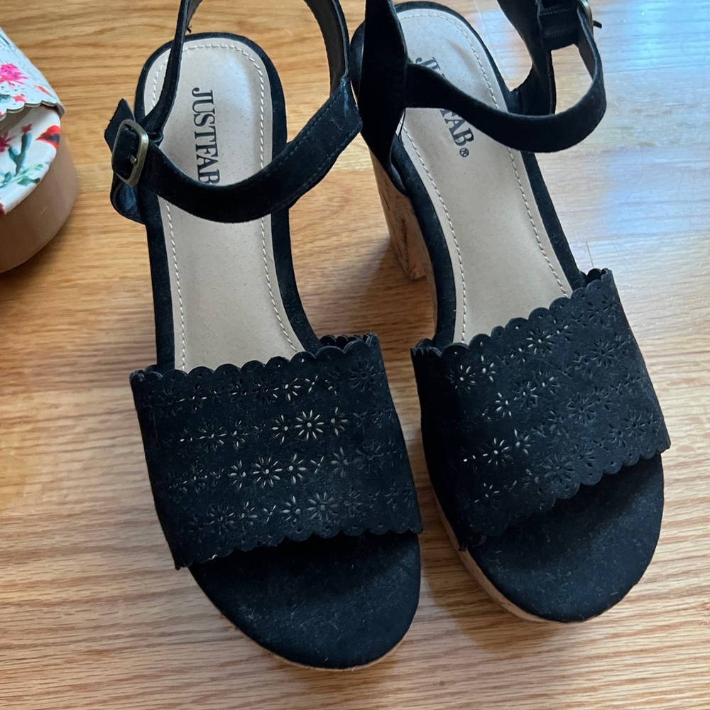 Wedge sandals